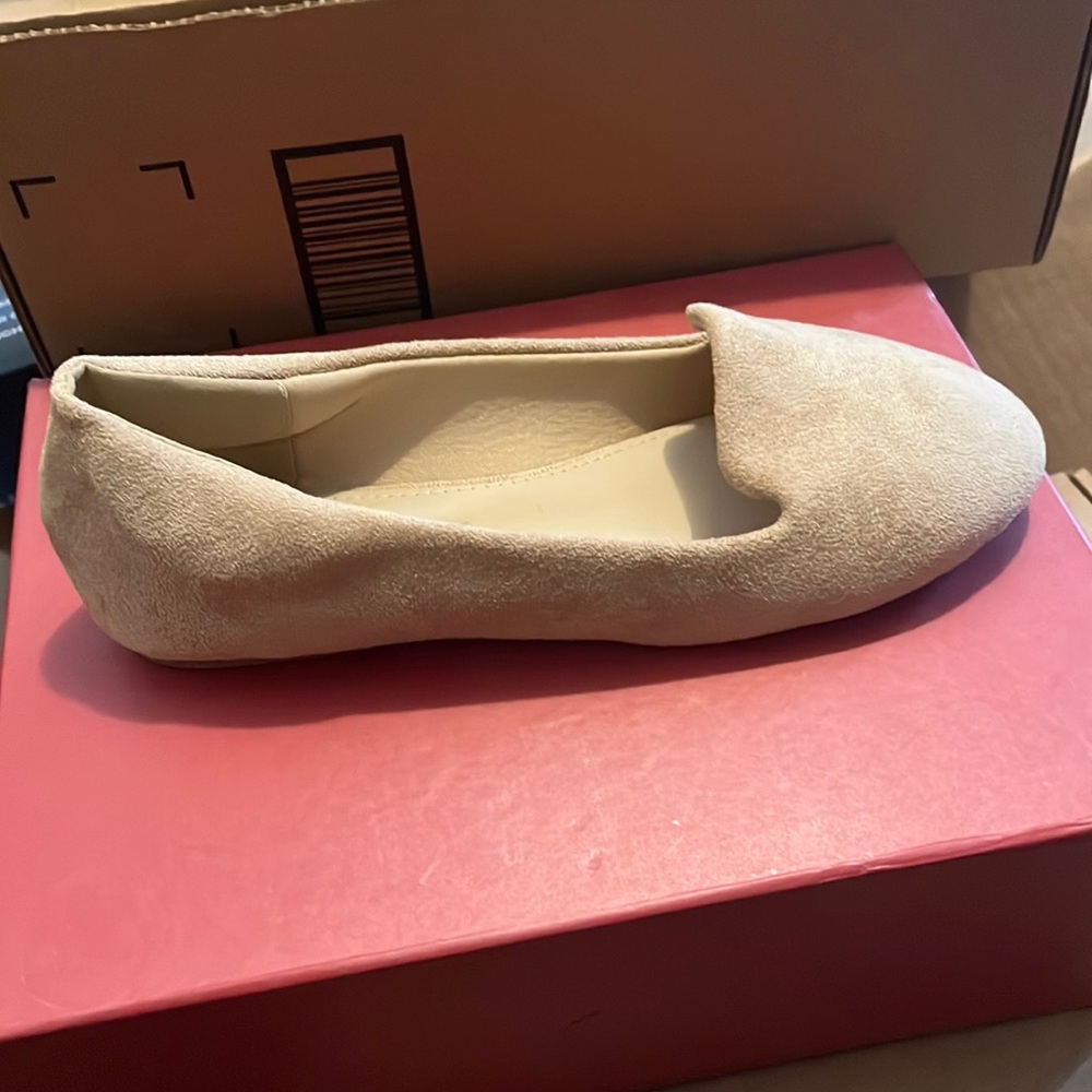 Musshoe flat shoes size 6